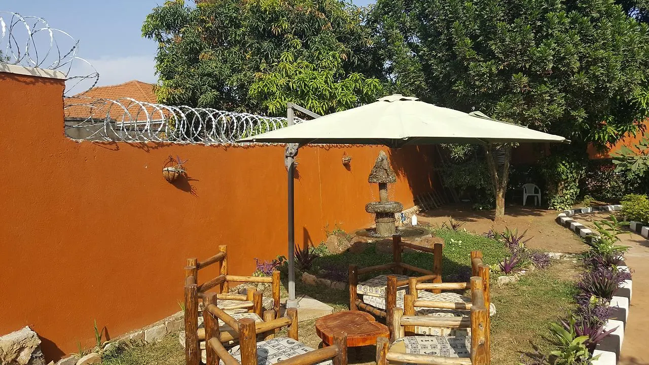 Phenicia Motel Entebbe 3*,  Uganda