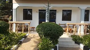 Hotel Phenicia Motel Entebbe