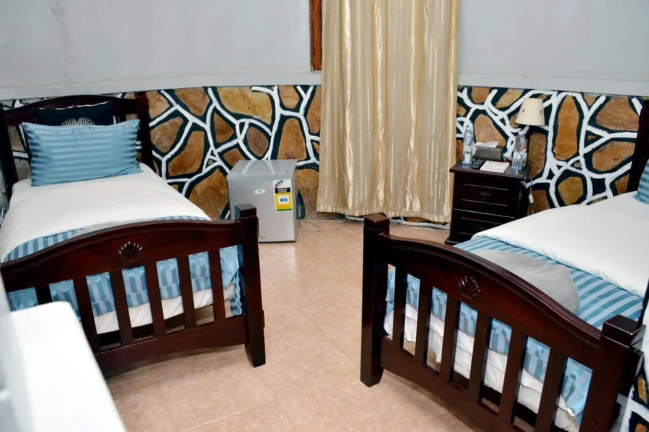 Hotel Phenicia Motel Entebbe